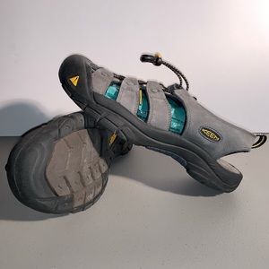 KeenNewport Scandals10.5 Neutral Gray Gargoyle